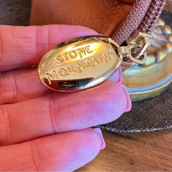 LEATHER STONE MOUNTAIN CROSSBODY BAG GREAT COND LIGHT WEIGHT EVERYDAY PURSE - Picture 5 of 8